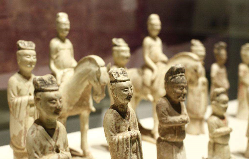 拉曼在文物研究領(lǐng)域中(瓷器、文物、考古、寶石)的應(yīng)用潛力